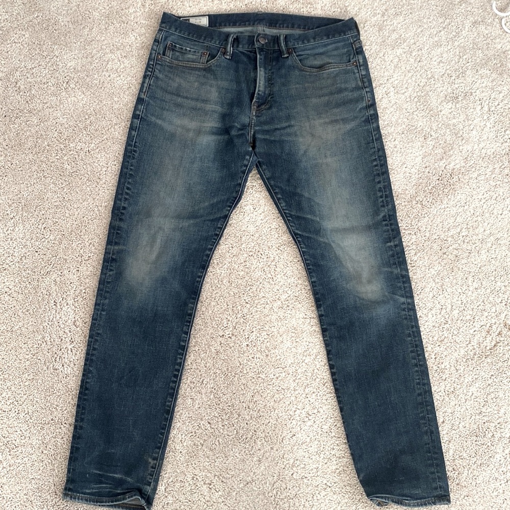 Gap Slim Jeans for Men Size 33/32
